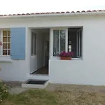 Sejour Independant Et Autonome Avec Petit-dejeuner Inclus Πανσιόν